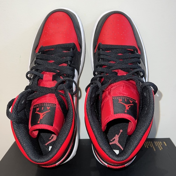 Mens Air Jordan 1 Mid - Picture 7 of 10